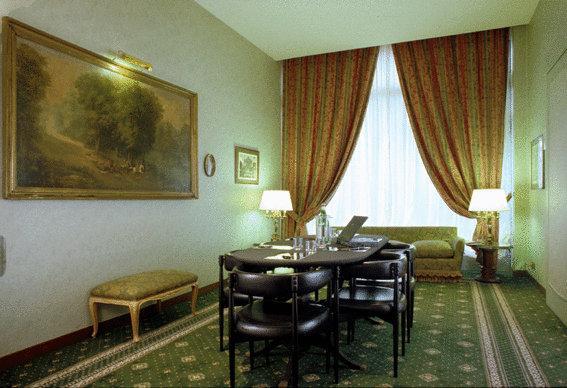 Hotel Commodore Rom Einrichtungen foto